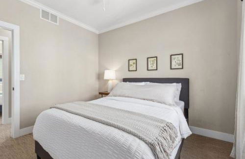 Sleek Home Near Old Town W/ Rftp Hot Tub & Mtn Views - Foto 58