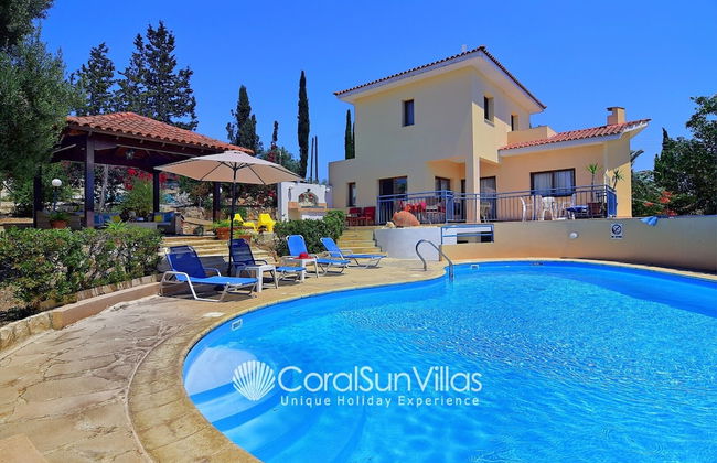 Large Pool & Garden, Billiard, Peaceful Area, Near to the Sea, Coral Bay Paphos - Foto 23