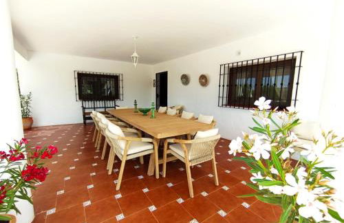 Cortijo El Contarín - Amplia casa rural con piscina privada y chimenea cerca de Archidona, Málaga - Foto 11