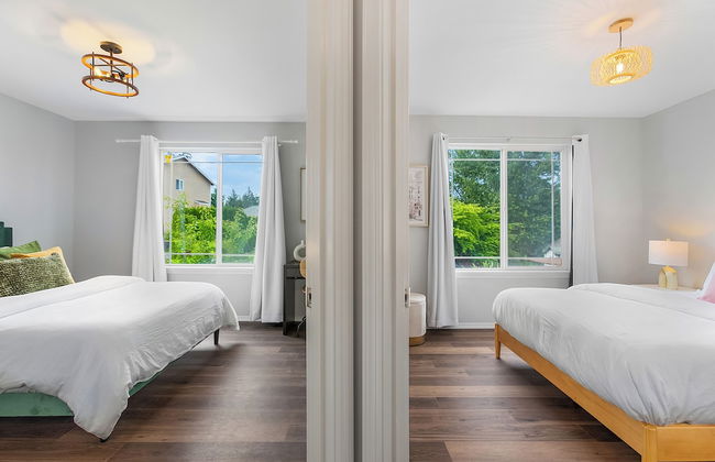 Goblin's D&D House Cinema Board Games - Photo 8