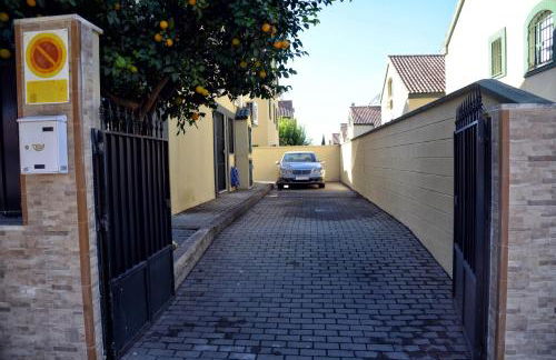 WonderStays Chalet El Naranjo - Photo 25