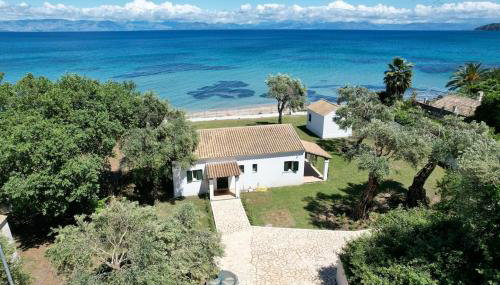 Beachfront Villa with Garden - Valentine Corfu - Foto 1