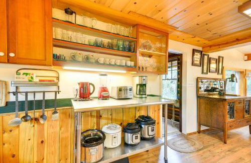 Forested Minikahda Lodge with Hot Tub Near Mt Hood - Foto 9