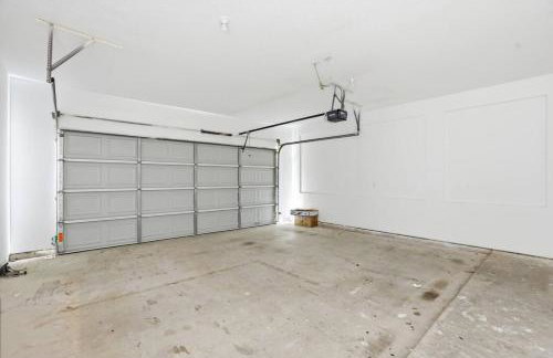 O18B Spacious 3BR Home Sleeps 10 With 2 Living Areas - Foto 8