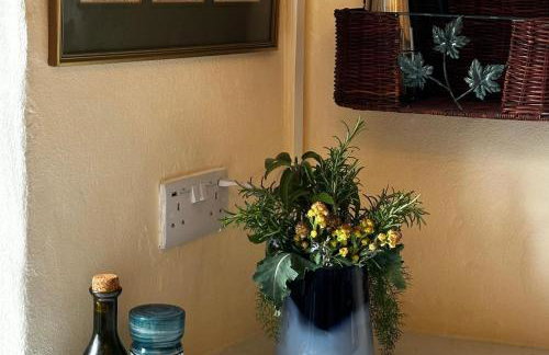 Little Linney - Sleeps 2 - Garden - Wifi - Parking - Photo 39