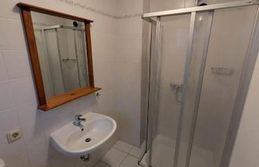 Modernes Monteurhaus - Gästehaus für bis zu 8 Personen mit eigenem Wintergarten und Carport - Foto 40