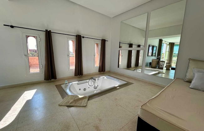 Villa With Tennis Court Outdoor and Indoor Pool - by Feelluxuryholidays - Foto 24