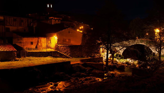 Free tour nocturno por Hervás - Foto 2, Río Ambroz a su paso por Hervás