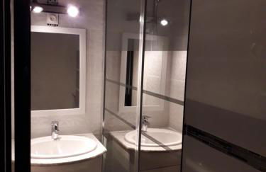 T2 neuf climatisé à Sète 200m plage, parking - Foto 6