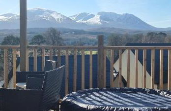 Nadurra But and Ben - Where the Ordinary Becomes Extraordinary - Photo 22