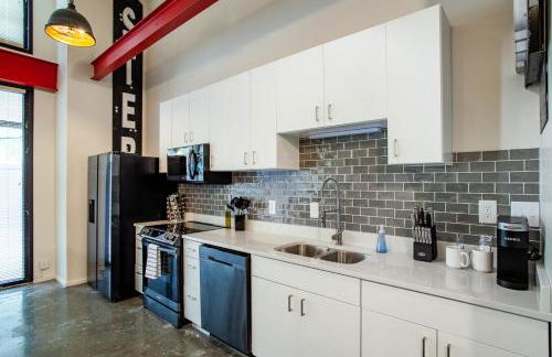 Historic Downtown Loft with Modern Flare - Foto 3