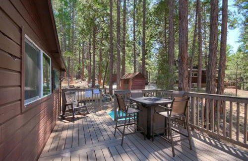 Beetlebark Bungalow- Inside Yosemite w/ hot tub EV charging cable - Foto 9