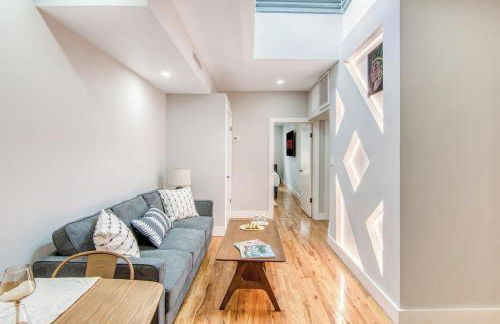 Pent House on Bruckner New Luxe 2BR 2BA King Bed Fast Wi-Fi 15 Mins to Times Square - Foto 15