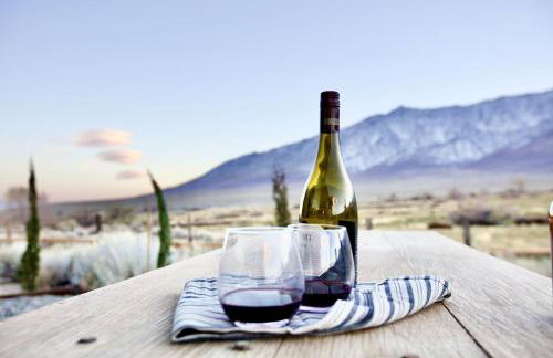 Luxury Design Rental with Breathtaking Mountain Views in Lone Pine, California - Foto 25