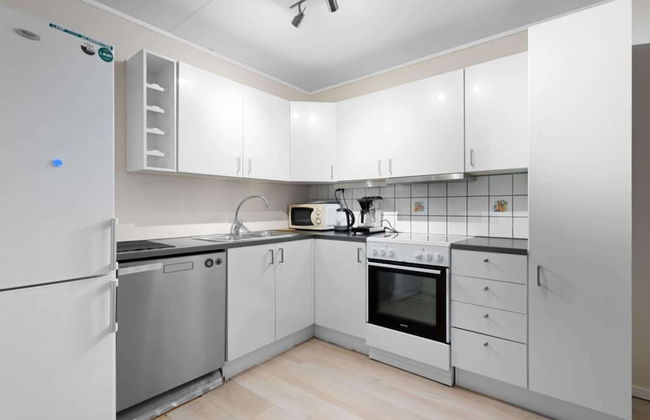 Lovly 3 Bedroom Apartment With the View of Aurora - Foto 8