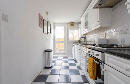 Lovely 2-bed 20 mins to central London - Foto 28