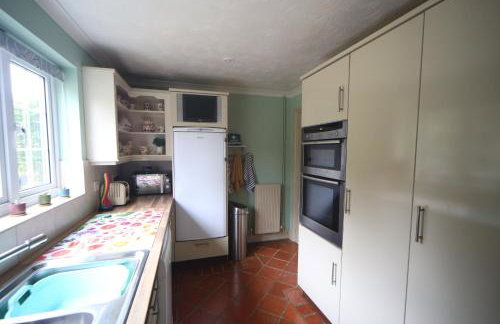 3-bedroom cottage set in a large enclosed garden - Foto 25