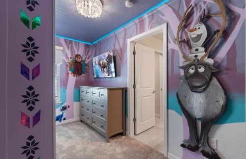 10 BR Home, Themed Rooms, Private Pool, in New Windsor Cay Resort - Foto 34