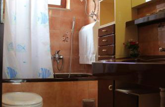 Schöne Ferienwohnung mit Terrasse, Roses - Photo 25