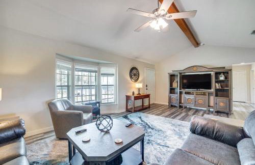 2 Mi to Lake Monticello Home with Large Decks! - Foto 3