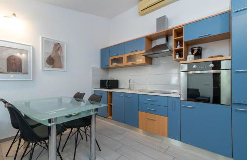 Maca Apartments & Suites with Heated pool near beach 50m - Foto 68