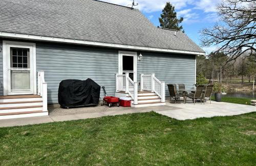 Lakefront Cottage Fully Equipped with Excellent Location in Saint Croix Falls, Wisconsin - Foto 33