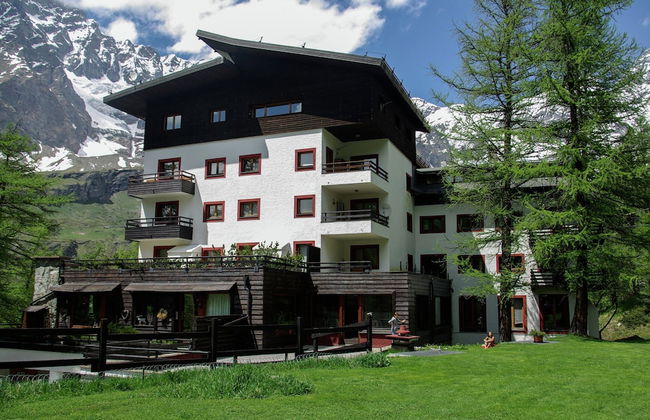 Contemporary Apartment in Breuil-Cervinia near Ski Area - Foto 1