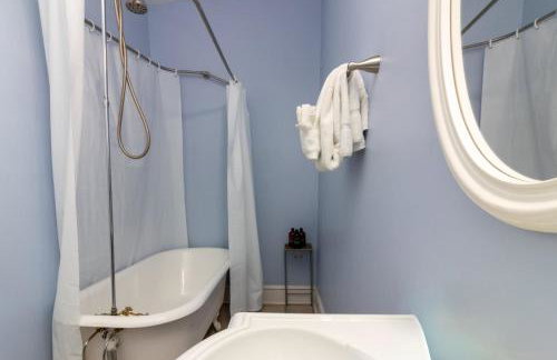 The Broadway Bungalow Walk to Riverwalk Dining! - Foto 39