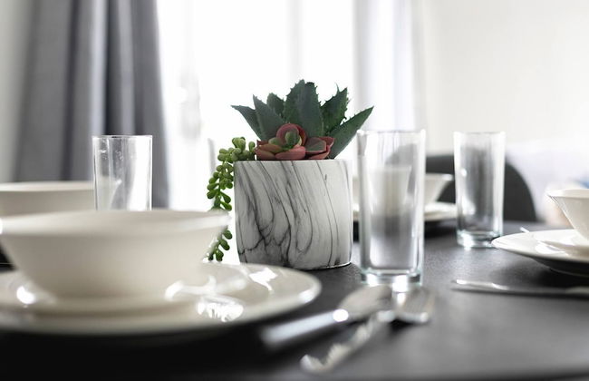 Skyvillion -vineyard Court- Enfield 1bed With Balcony - Photo 11