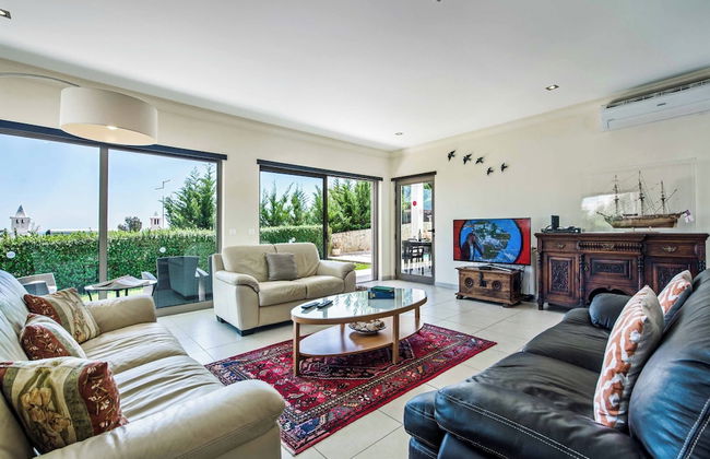 Villa Sao Joao - Photo 1