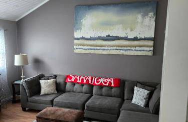 Entire Saratoga Springs Rental House For You! Walk to Racecourse and Close to Downtown and SPAC!! - Foto 17