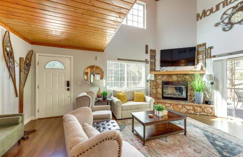 Remodeled Crestline Retreat Walk to Lake Gregory! - Foto 4