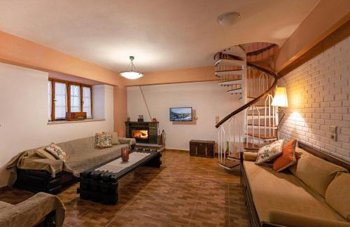 Kallisti Vitina Home - Photo 5