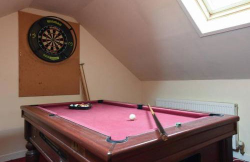 Air Maison - Large Family Home with Pool Table - Photo 3