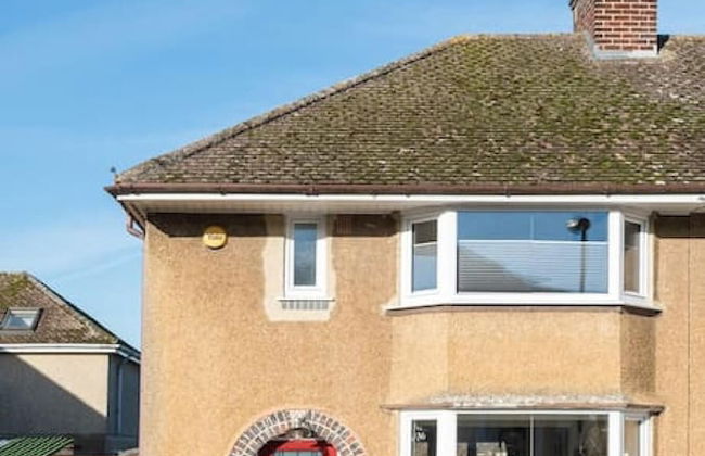 Charming 3 BR House - Garden Parking Near CS Lewis Park - Foto 8