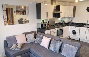 Hereford - Robin Coach House - Located On City Outskirts In North Hereford - Modern 2 Bedroom Property With Parking - Suitable For Small Family, Couple Or Contractors - Hosted by RENTMYHOUSE - Foto 2