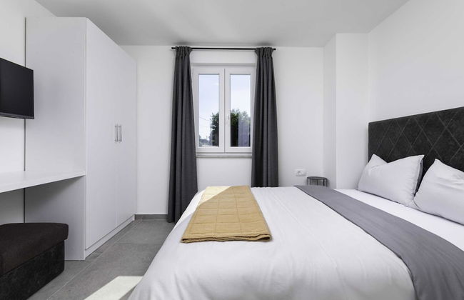 Luxury Krk Villa With Private Pool and Gardens - Photo 1