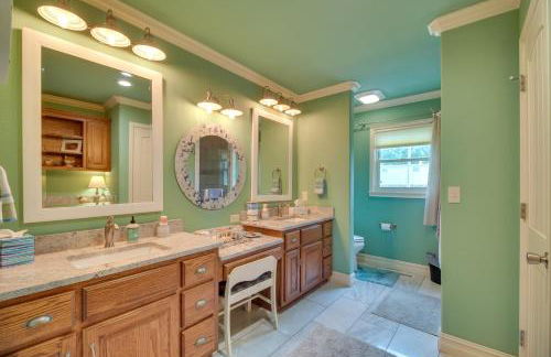 On-Site Lake Access Group Getaway in Afton - Foto 14