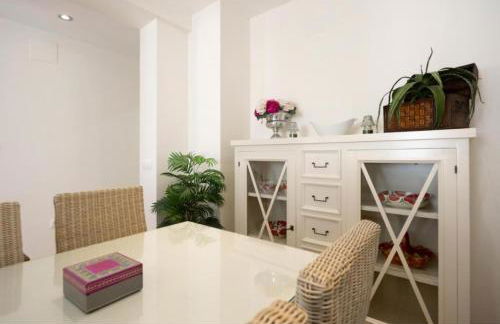 V Centenario free parking by Staycare - Photo 2