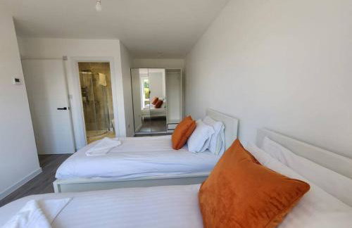 Paradigm Court, Luxury 2-Bedroom Apartment F3, Oxford - Foto 9