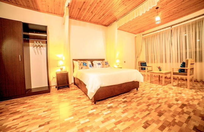 Victoria View Hotel - Photo 8