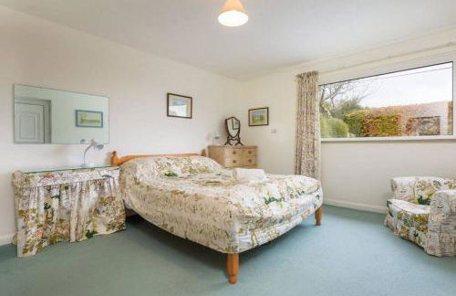 Stunning River Views, Tranquil Split-Level House, Private Garden & Parking - Foto 35