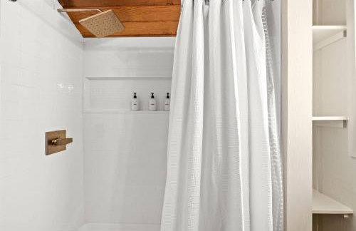 River Haus Sequoia | Hot Tub+New+King Beds+Views! - Foto 43