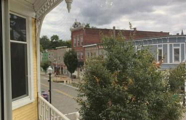 Small Town Hideaway - Photo 15