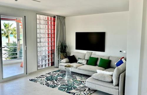 Beachfront, First line, 2-Bdr,2-Bath, Swiming Pool - Photo 5