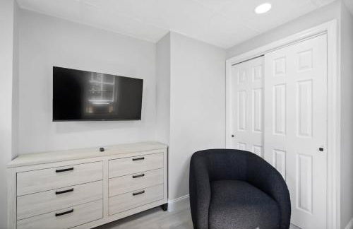 New and Beautiful 2BR Apt in Prime Spot 20 Min to NYC - Foto 9