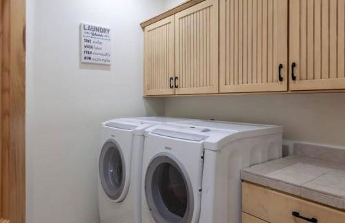 Hillside Hideaway - game rm - master spa - Luxury - Foto 43