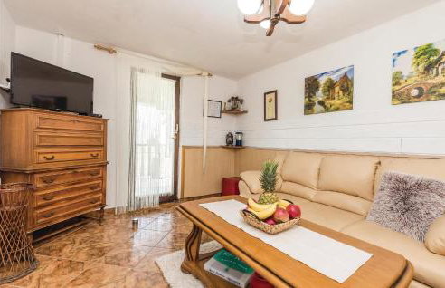 2 Bedroom Beautiful Home In Plaski - Photo 27