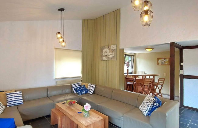 Spacious Holiday Home in Malmedy near Nature Parc High Venn - Foto 14
