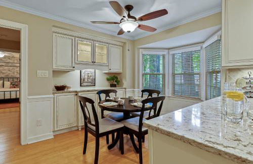 Cozy 4bd Home - NC State & Airport nearby - Foto 45